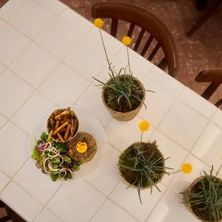 Restaurant Le Botaniste Hotell 2*