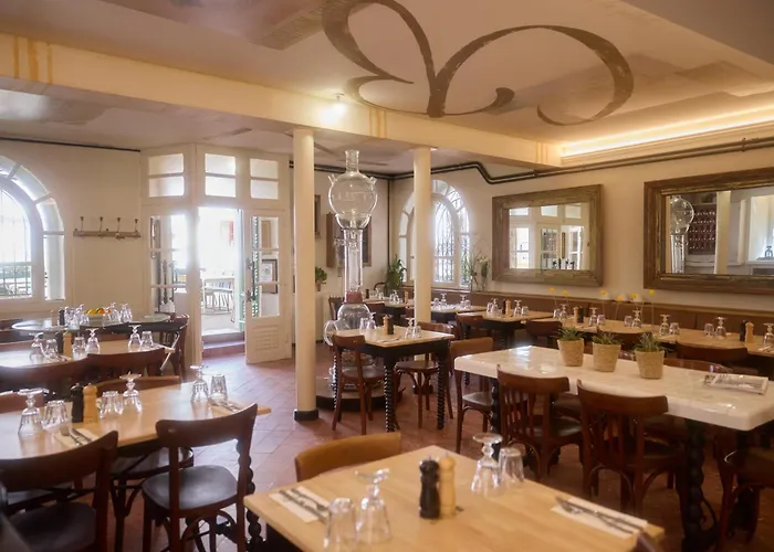 Restaurant Le Botaniste 普拉斯·德·莫罗·拉普尔